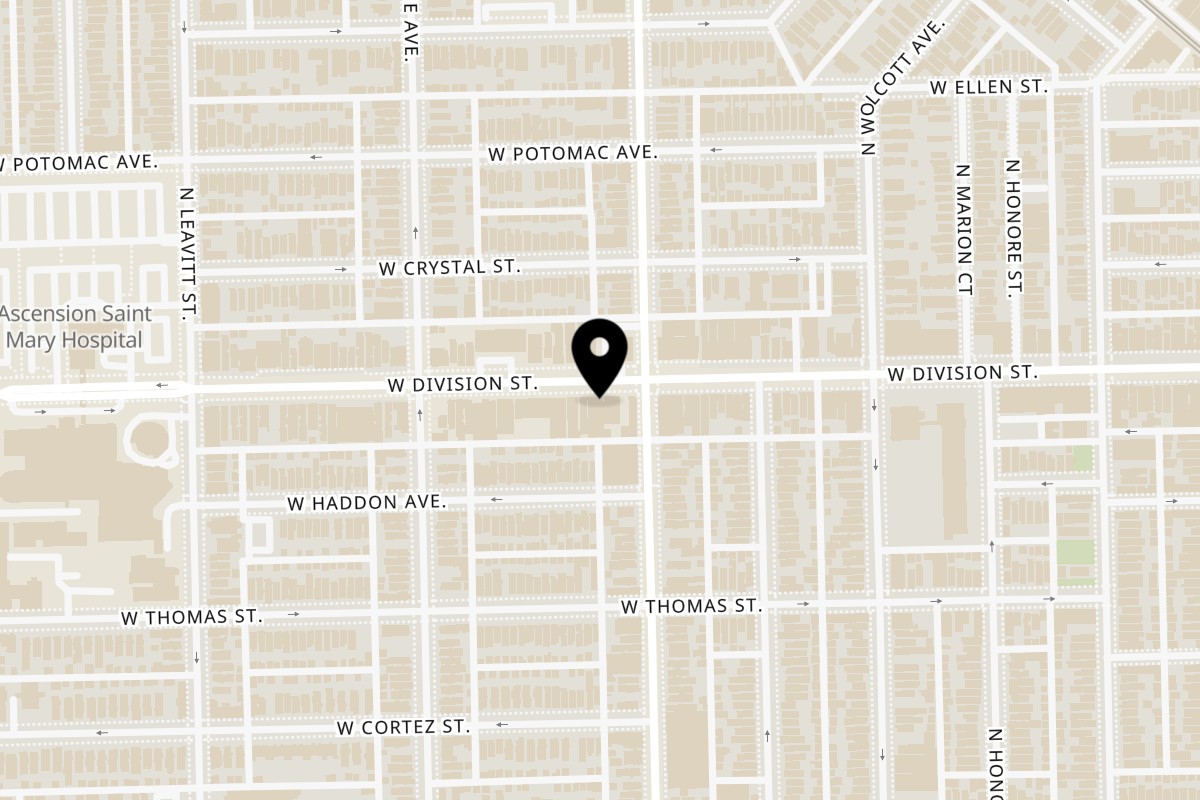Map showing the location of Janik's Cafe on 2011 W Division St #3157 in Chicago